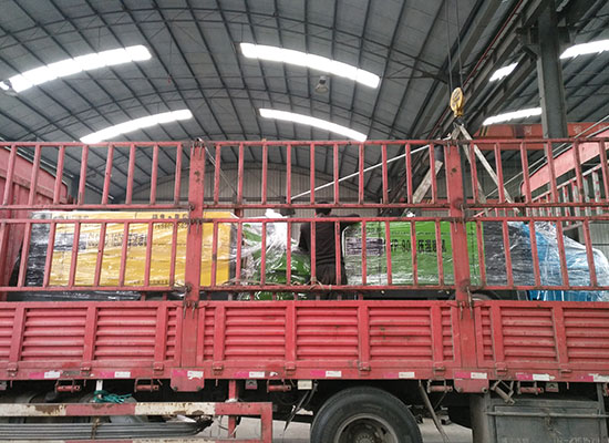 液壓濕噴機(jī)、雙噴液壓濕噴機(jī)發(fā)貨現(xiàn)場
